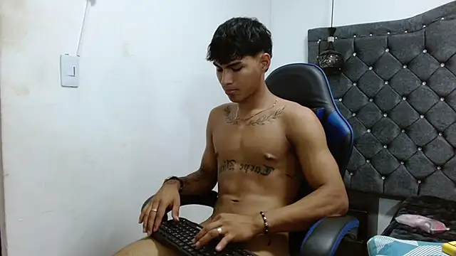 luka_big18 (M twink) - Cum show/ close transmissio😈