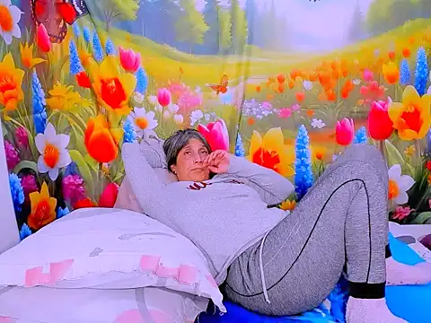 indianroxy - Indianroxy's free webcam - UK Sex Cams