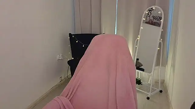 siennasayss - SiennaSayss's free webcam