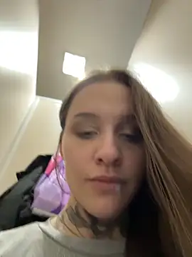 kishamur (F young) - Nipples play show