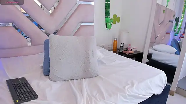 angel_lux (M twink) - I make it hard