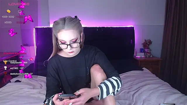 ammyska (F young) - Oil tits