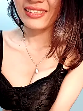 hinna_x - Hinna_x's free webcam - UK Sex Cams