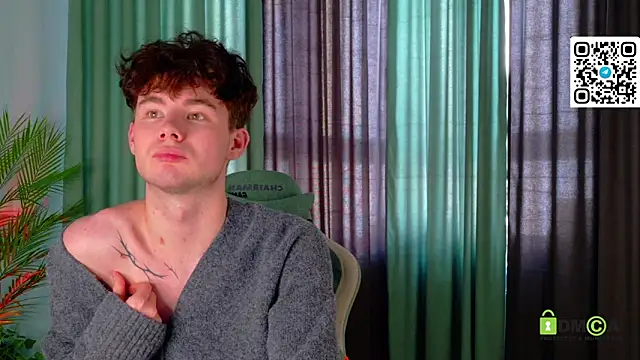 moon_gloww - Moon_Gloww's free webcam - UK Sex Cams