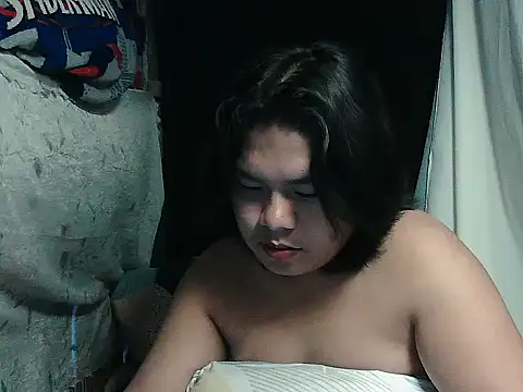 huntrix2025 (M twink) - my goal is to make horny everyone in pvt