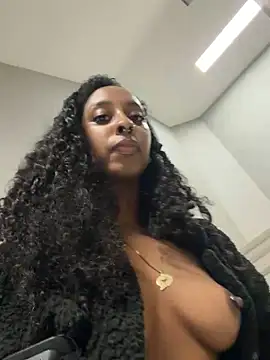 Your_Paris's live cam