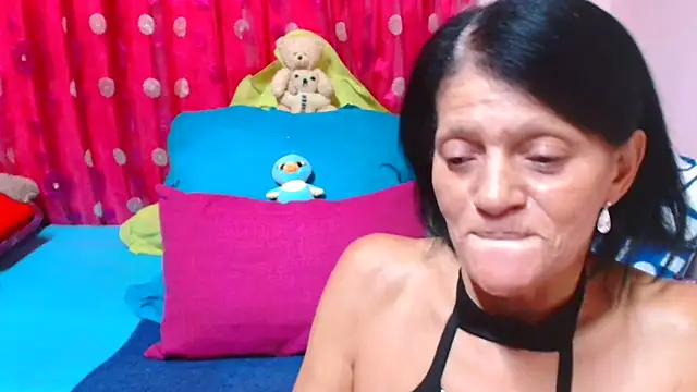 sluttyroxy - SLUTTYROXY's free webcam