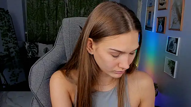 sweet_emilya - Sweet_Emilya's free webcam