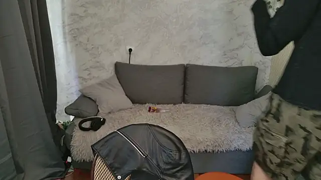 Bonnie_And_C1yde's room