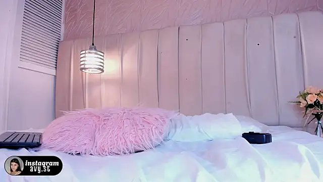 avy_st - Avy_st's free webcam