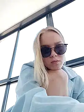 littleforestelf2 - LittleForestELF2's free webcam