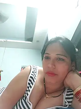 poojabhabi101 - Poojabhabi101's free webcam