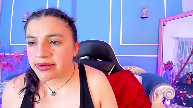 tarataylorr - TaraTaylorr's free webcam