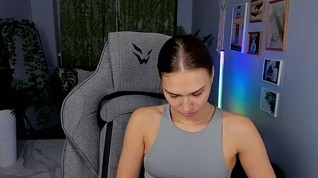 sweet_emilya - Sweet_Emilya's free webcam