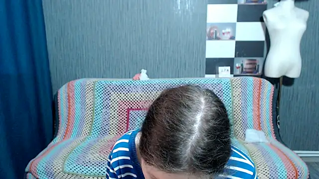 pa1e_pr1ncess - Pa1e_pr1ncess's free webcam