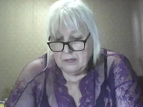 alexia64231 - Alexia64231's free webcam - UK Sex Cams