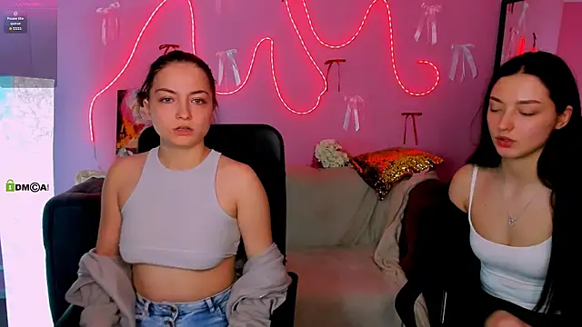 miki-niki live sex cam