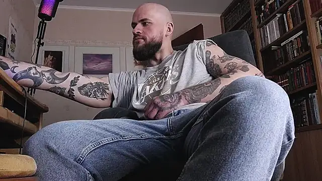 findomjason (M young) - to be a good boy is what u crave😈