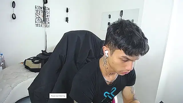 Leonard_Price live sex cam