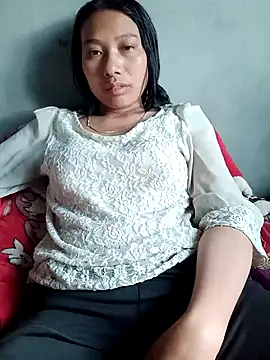 leiley_98 - Leiley_98's free webcam - UK Sex Cams