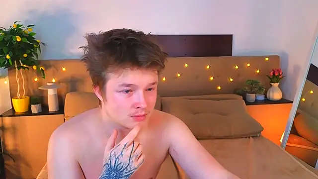 _olli__stiw_ (Ask my age) - Suck dildo