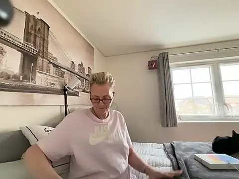 Preview of curvy-jinx