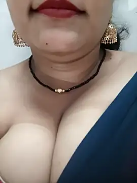 nyra-23 (F milf) - My complit  goal Valentine week 🥰💝💦😋