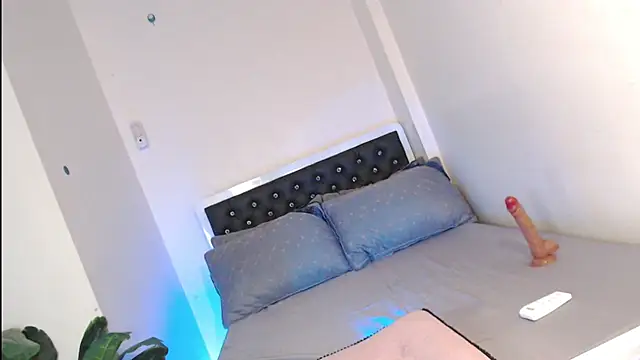 missblair_conklin - MissBlair_conklin's free webcam - UK Sex Cams