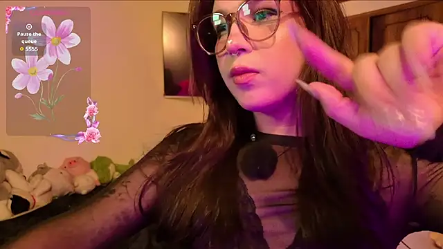 yuri_stars - Yuri_Stars's free webcam - UK Sex Cams