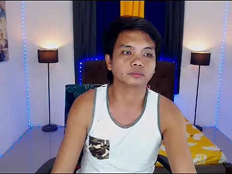 ianhardfucker (M young) - LETS CUM IN MY ROOM