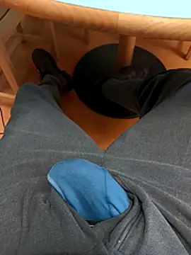 Fun_yacine's live cam