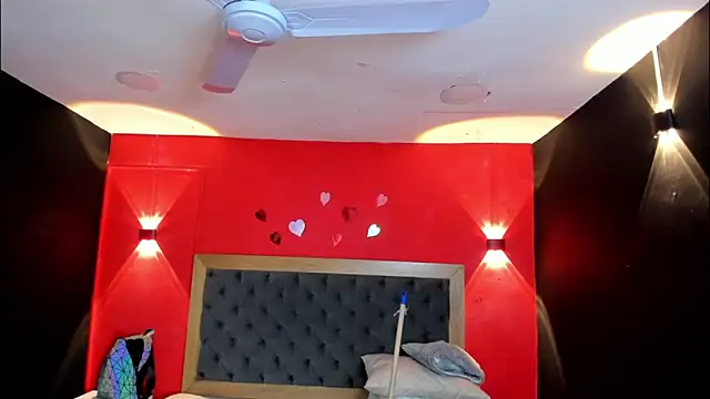 yayahilton (F young) - fuck my greedy pussy