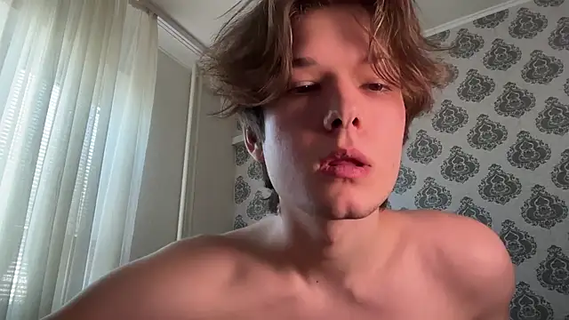 tomasdickpick (M twink) - take off t shirt