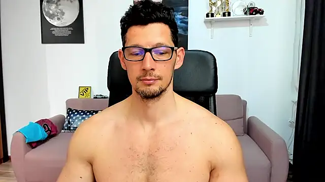 brutusk08 (Ask my age) - Get me naked