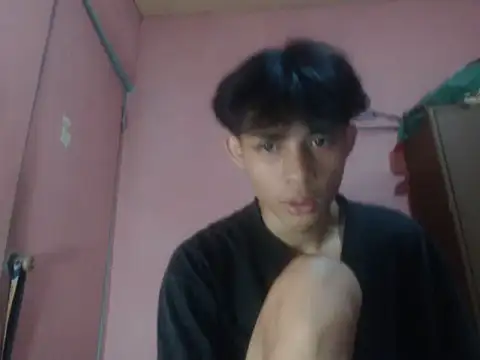 kyoshi_19 (M twink) - tip Fash dick 25 token, cum in public