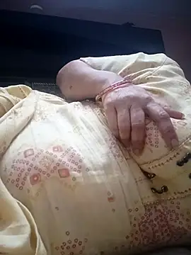 jeya_thakur (F milf) - Full Nude show पूरी नंगी हो जाओ