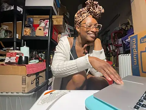 wynterheat live sex cam