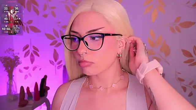 misselektra__ - Misselektra__'s free webcam - UK Sex Cams