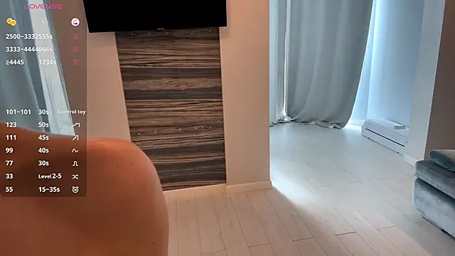 alisawhiteness - AlisaWhiteness's free webcam