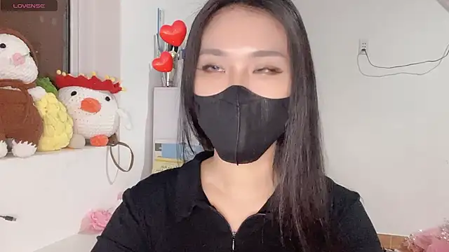 Tieu-May live sex cam