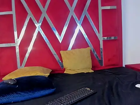 kiaraht - Kiaraht's free webcam - UK Sex Cams