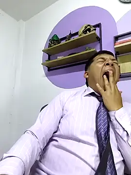 kn1ghtpanther_ (M young) - ice on my penis