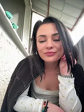 alwayshornyvivi (F young) - Take off shirt