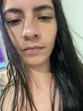 Webcam Model (Esperanza_GS) is live