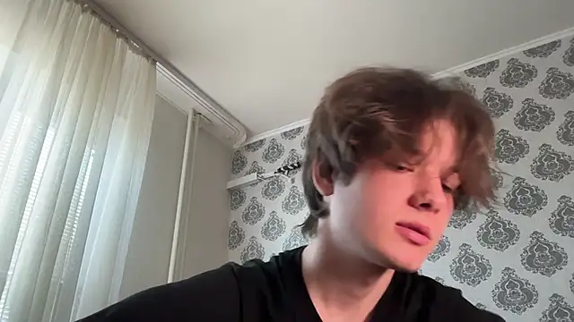 tomasdickpick (M twink) - take off t shirt