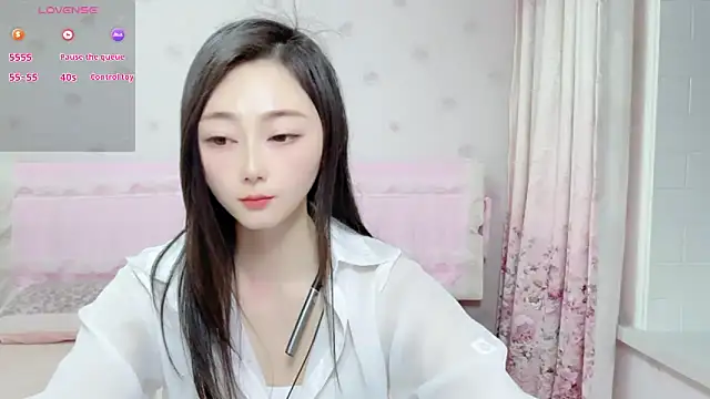 美女anjila888在线直播