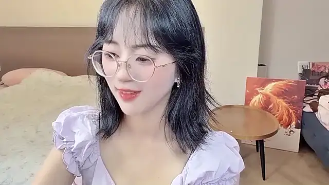 美女-ruoruo-在线直播