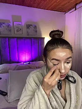 juliana-mancini - Juliana-mancini's free webcam - UK Sex Cams