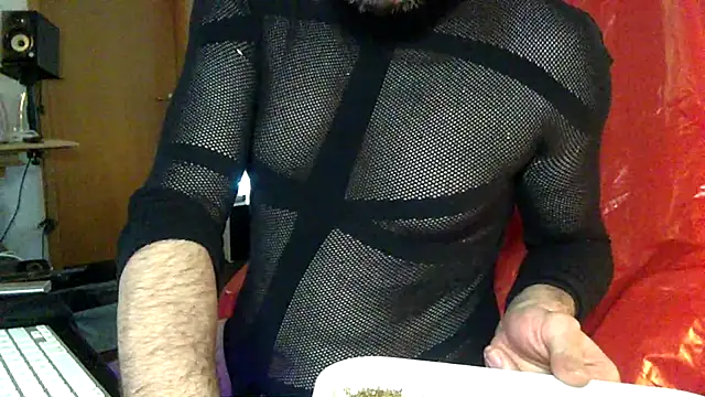 tomz0819 - Tomz0819's free webcam - UK Sex Cams