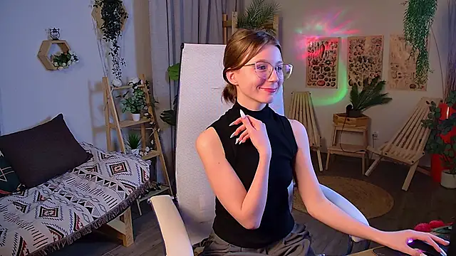 ElliFrankenweenie live sex cam